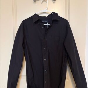 Everlane Men's Classic Black Casual Shirt